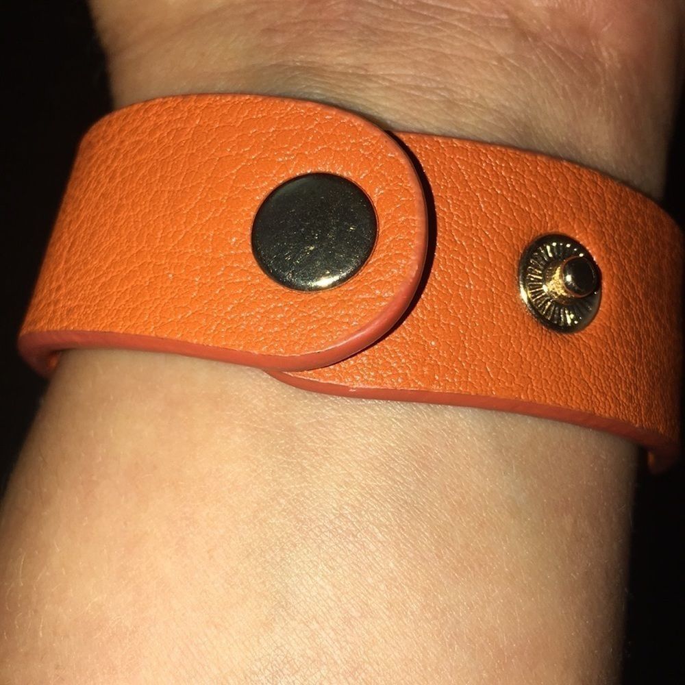 NWOT YIK FUNG ORANGE LEATHER RHINESTONE BRACELET - Picture 3 of 6